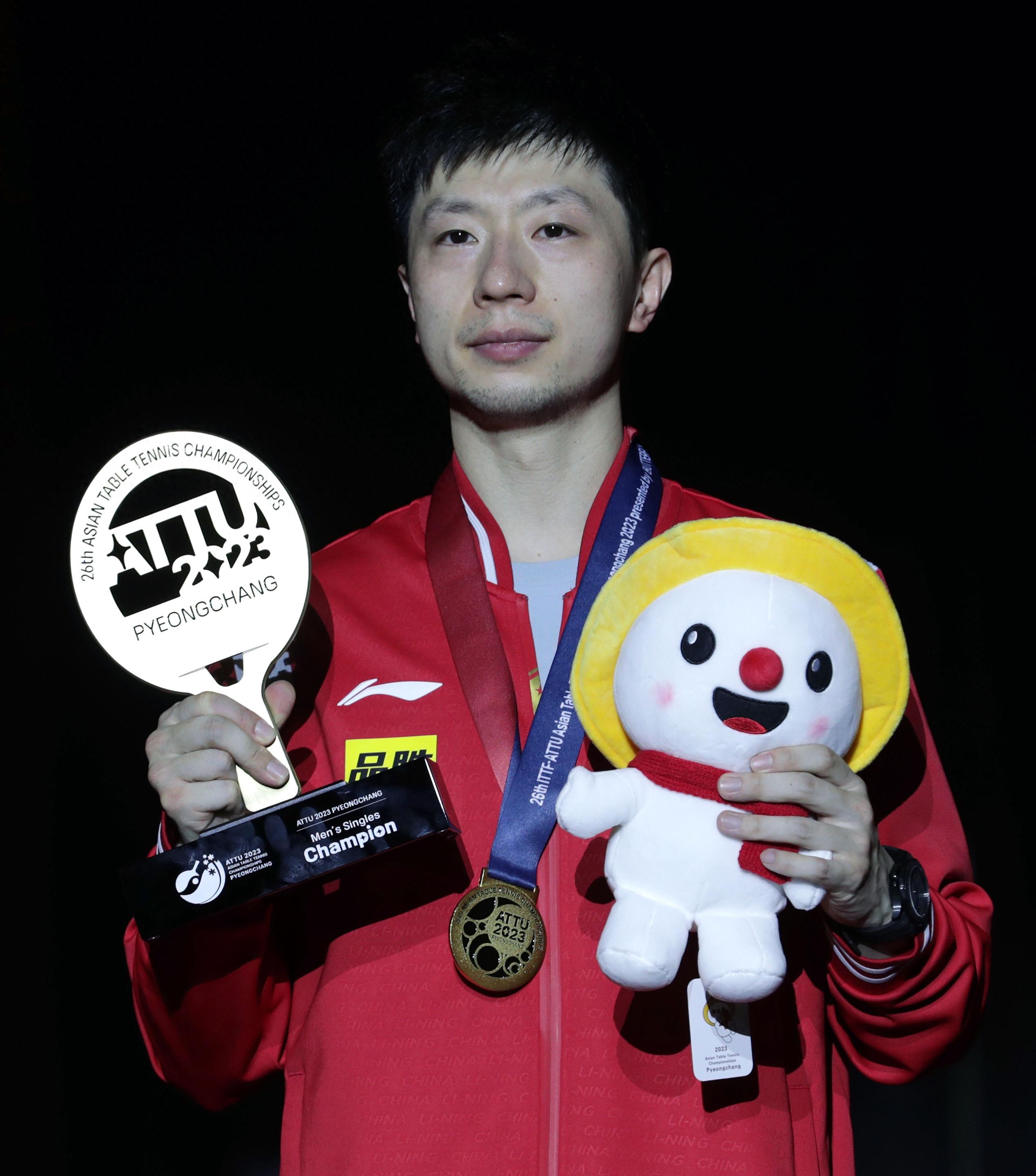 才让他与老 才让他与老