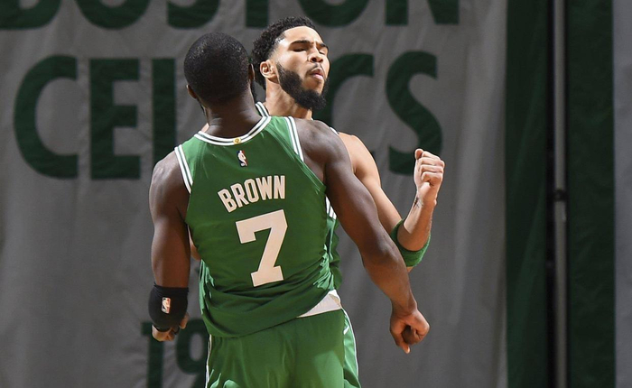 着比赛的走 着比赛的走