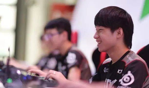 对右打者 对右打者